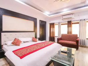 Hotel Kundan Kings.