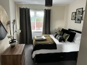 Safari Avenue One Bedroom Apartment