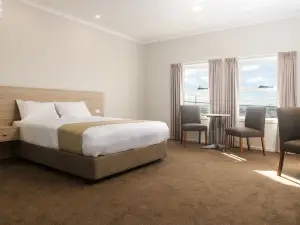 Somerset Hotel