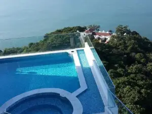 19L Breathtaking Oceanview Playa Bonita Resort