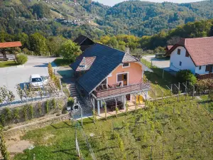 Vineyard Cottage Urban
