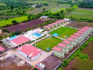 The Comfort Gir Resort