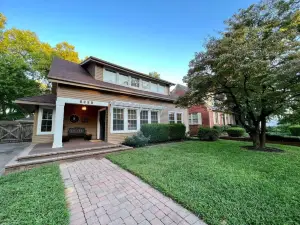 Inground Pool and Music Room Retreat - Charming Cottage Oasis