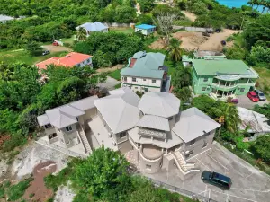 Your Quaint Home Just Steps from Beach