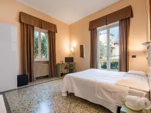 Lucca In Villa Elisa & Gentucca