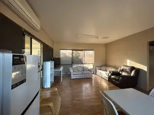 เซดูนา อีสต์ เวสต์ โมเทล