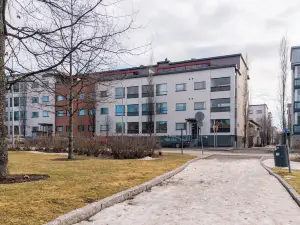 Homelike 1BR Apt. with Sauna & Parking