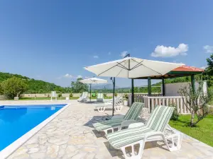 วิลล่า อาน่า