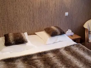 Logis Hotel les Sapins