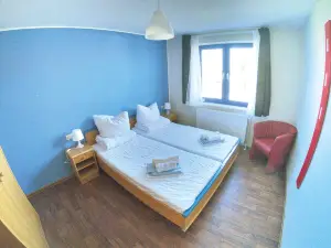 雷希林港經濟型公寓由Kuhnle-Tours運營