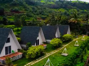 Gr8 Hill Pool Villas