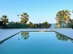 Helios Hotel