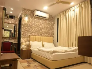 Hotel SLR Grand Haven