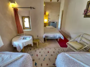 Kasbah Agoulzi古堡旅館