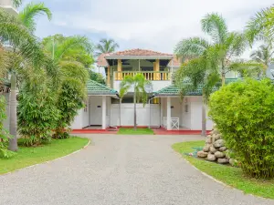 OYO 385 Sanri Villa Negombo