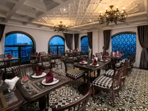 Canary Hotel