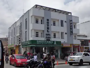 Hotel Santa Clara Ocaña