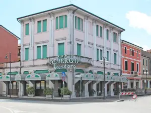 Albergo Ristorante Leon d'Oro