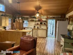 Little Piney Cabin