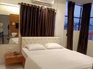 Hotel Sai Palace, Tasgaon