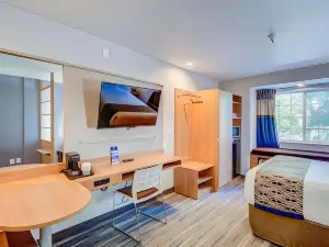 Microtel Inn & Suites by Wyndham Zephyrhills