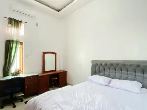 Cengkeh Syariah Residence Padang