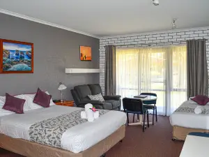 Barooga Country Inn Motel
