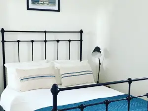 Kirkapol Beach Apartment