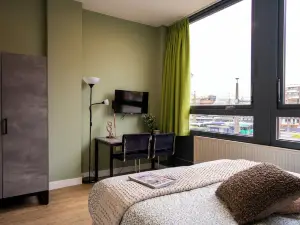 쇼트 스테이 바헤닝언