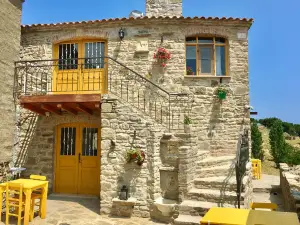 Sari KEÇİ TAŞ Otel