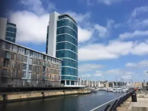 Luxury 8th Floor Apartment with Stunning Views