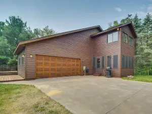 Spacious Lodge on Moose Ear Creek w/ Fire Pit