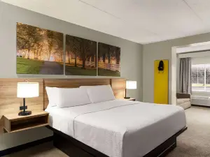 Days Inn & Suites by Wyndham Lancaster Amish Country