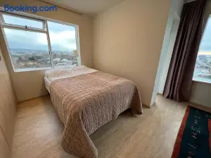 Panoramic Studio Apartment with Stunning View - Free Parking