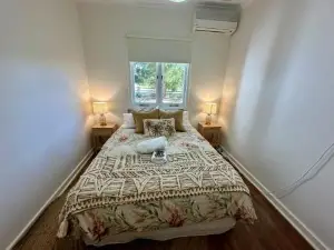 Barefoot Beach Cottage