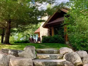 Gorgeous 3 Bdrm Log Cabin on Woman Lake with Beautiful Views