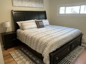 Fully remodeled chic & cozy home 2 bedroom home