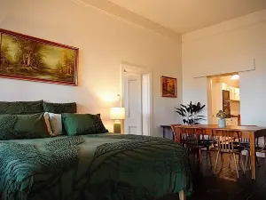 Tanswells Commercial Hote