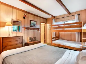 Lakefront home on private peninsula w/ 2 piers & lovely water views - 2 dogs OK
