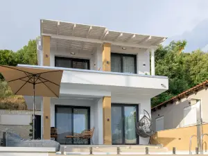 Vrachos Luxury Maisonettes