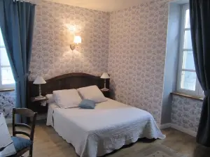 "Au Vieux Pressoir" restaurant chambres d'hôte à Caussens
