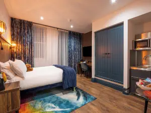 The Old Lyric Hall - A St David Aparthotel