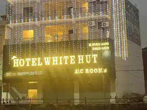Hotel White Hut