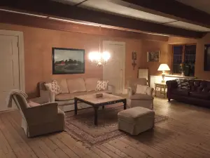 Björkåsa Gård Bed & Box