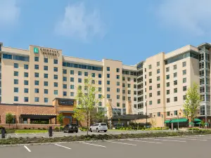 Embassy Suites by Hilton Berkeley Heights