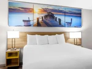 Days Inn by Wyndham Huntington