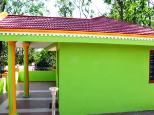 아카샤디파 홈스테이