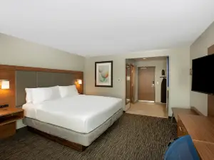 Holiday Inn Express & Suites Columbus