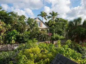 Tamarind by Eleuthera Vacation Rentals