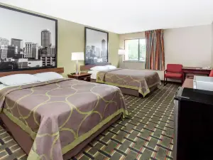 Super 8 by Wyndham Logansport